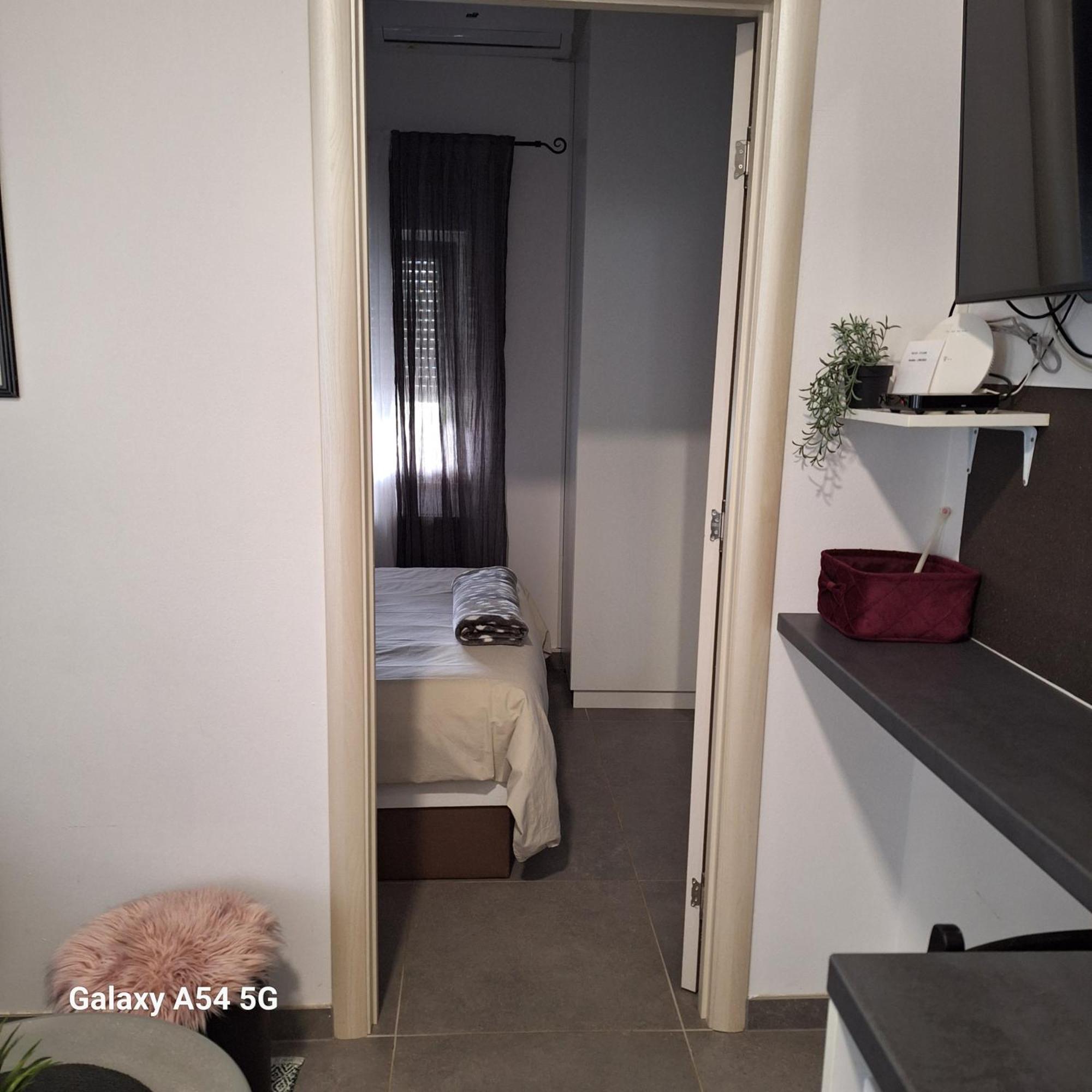 Studio Apartmani Louis I Lola Загреб Екстериор снимка