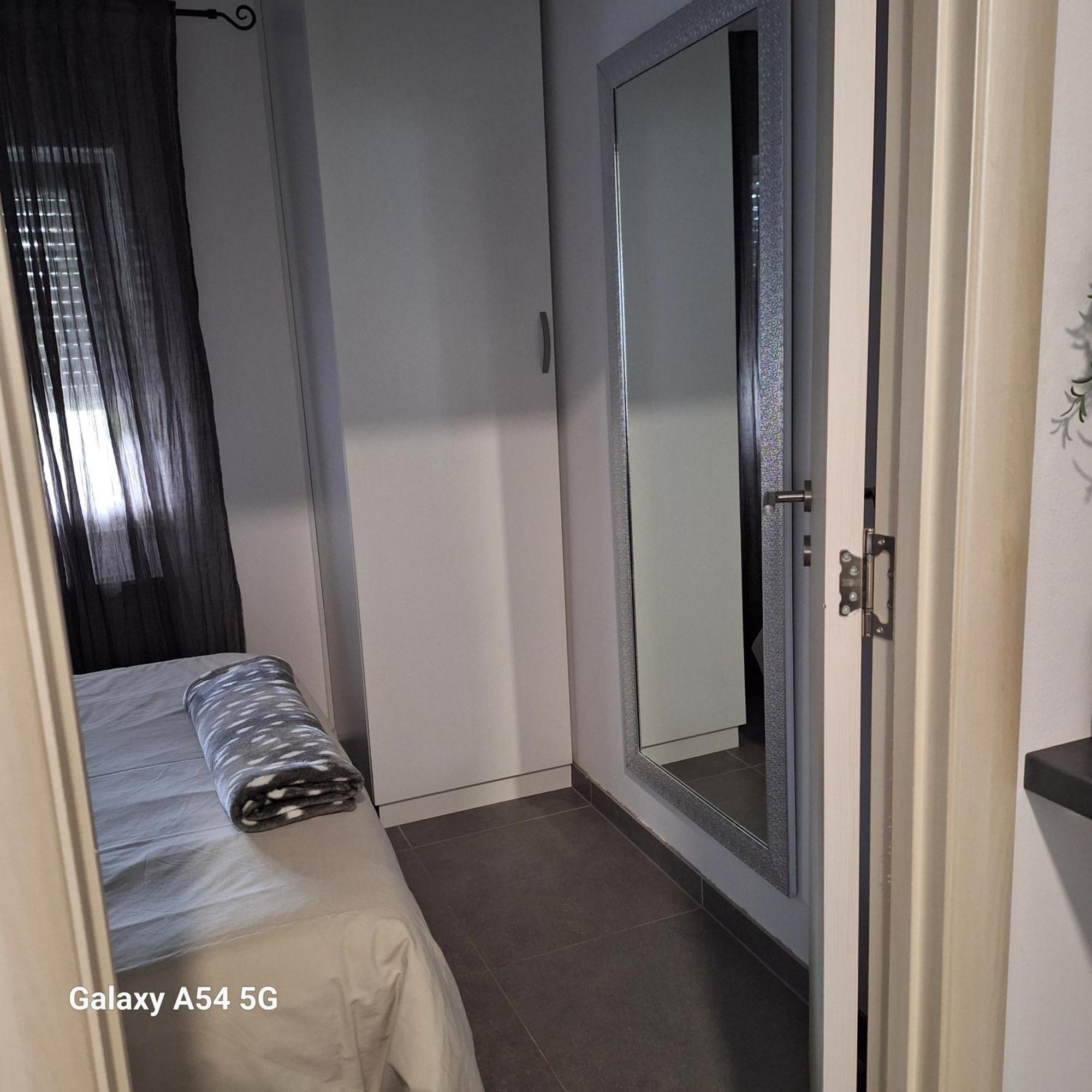 Studio Apartmani Louis I Lola Загреб Екстериор снимка