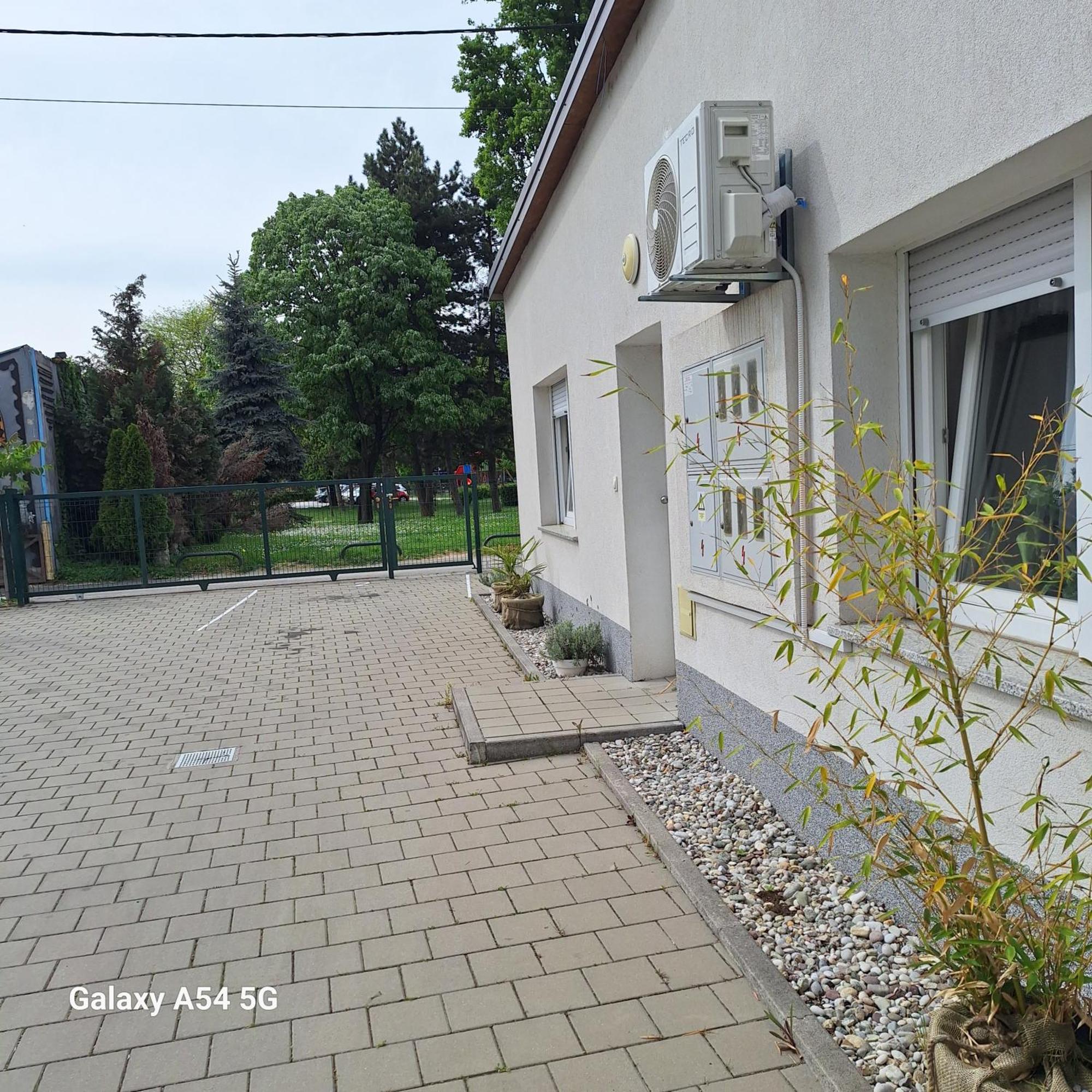 Studio Apartmani Louis I Lola Загреб Екстериор снимка