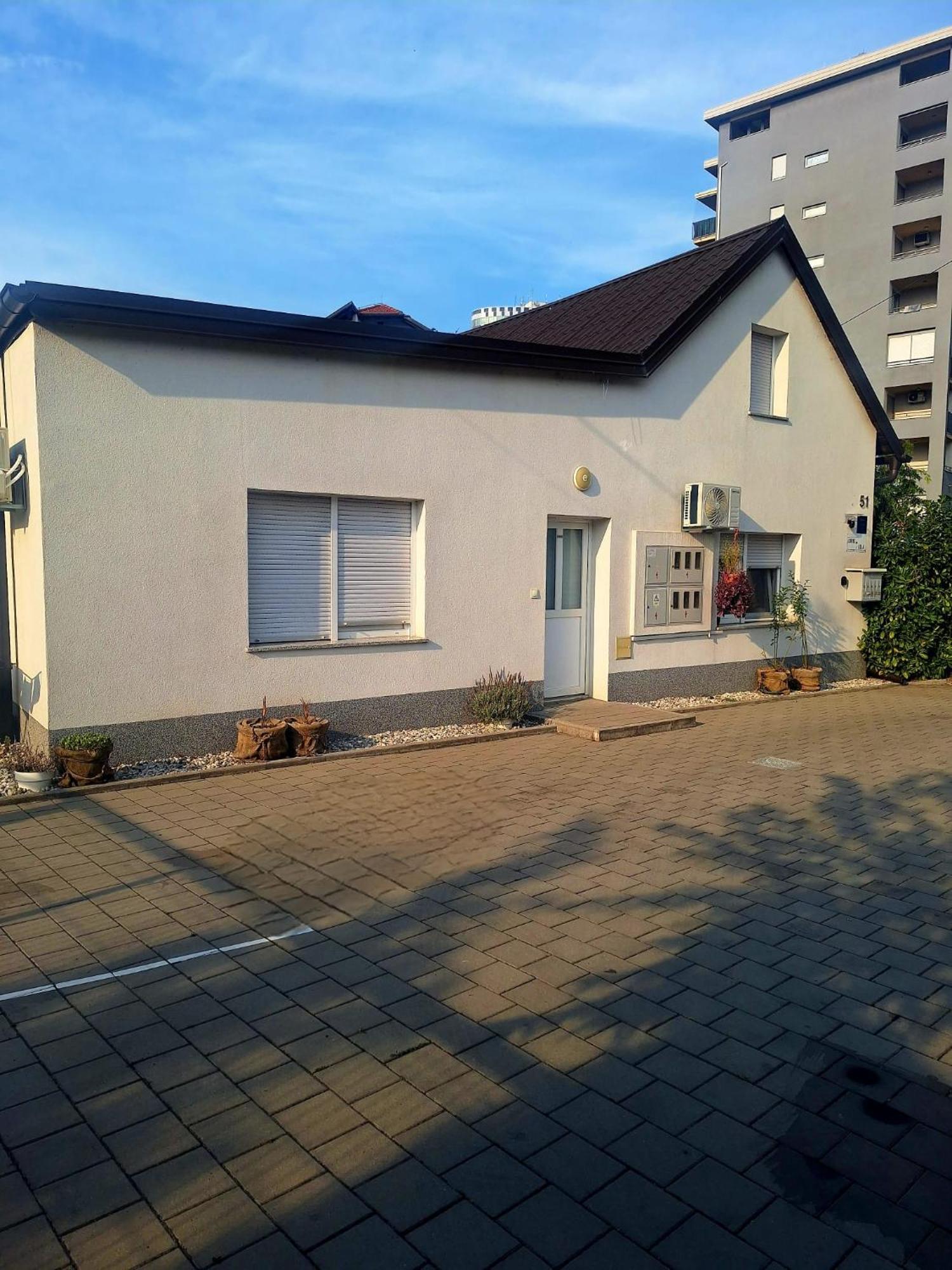 Studio Apartmani Louis I Lola Загреб Екстериор снимка